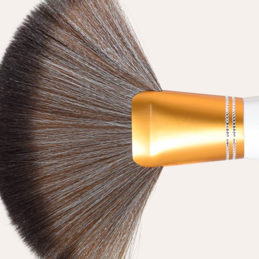 Professional spray tanning artist favorite best selling brush for setting and finishing powder.