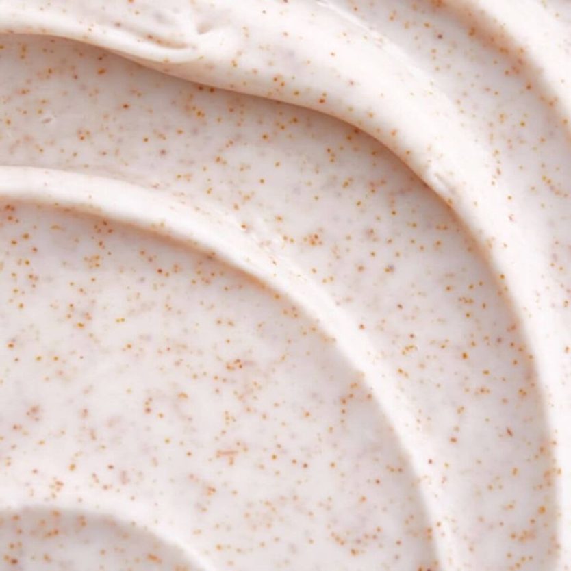 the perfect scrub to gently prep skin for sunless tanning, good for tan removal and for all skin types.