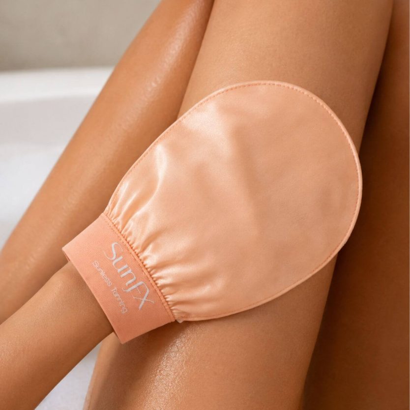SunFX SIlk Exfoliating Mitt for old Tan removing