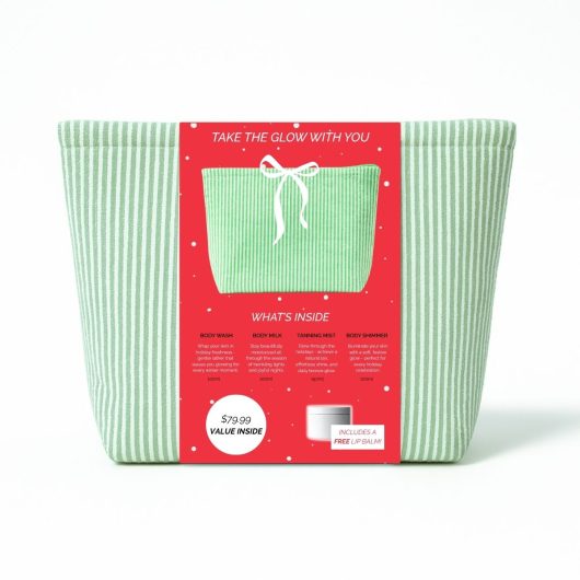 Holiday Gift seft tanning body care pack bundle set. perfect gift for chrsitmas holidays for friends, mum, mom, sister, girlfriend, aunt. Perfect affordable holiday bundle set.