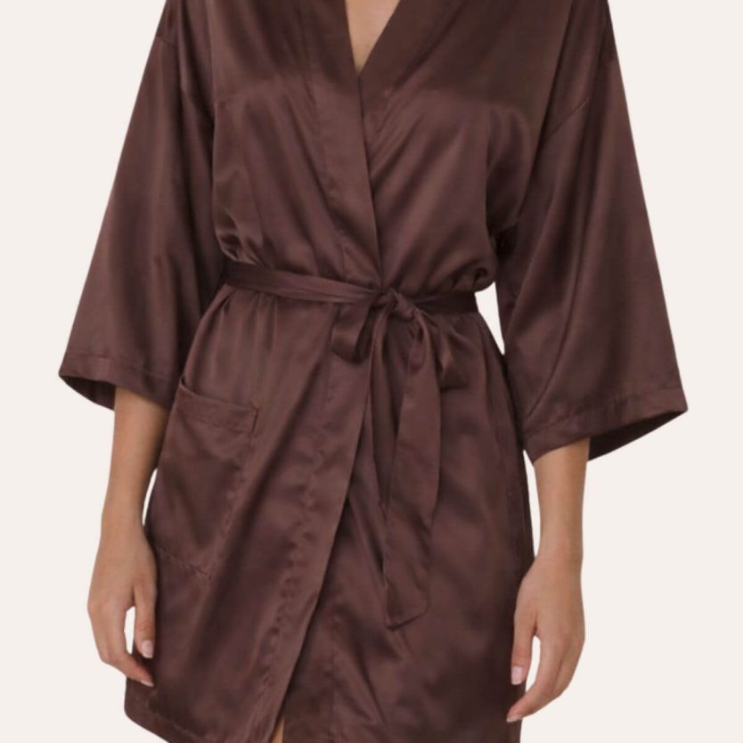 SunFX Silk Robe for spray tanning and self tnaning aftercare and beforecare